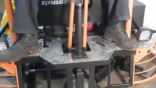 Двухроторная затирочная машина Grost ZMD 750 смотреть онлайн