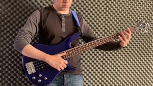 Ibanez GSR 200