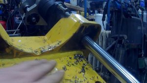 Соосная расточка отверстий или мобильный расточной в работе.