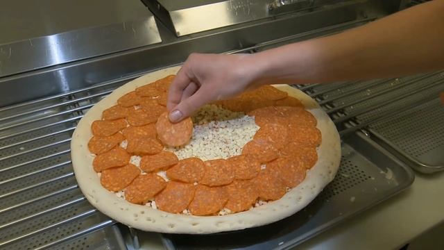 Пепперони бесплатно к каждому заказу! смотреть онлайн