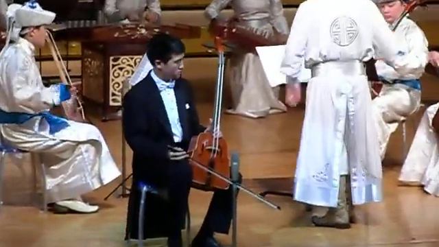 State Morin Khuur Ensemble - The Tale of Kherlen Bars (solo N.Jigjiddorj) смотреть онлайн