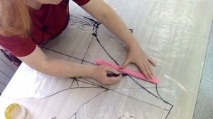 Моделирование платья с запахом на базовой основе.