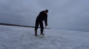 Рыбалка ловим окуня на Гореморе