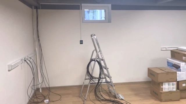 Монтаж приточной -вытяжной вентиляции и кассетного кондиционера в Банке