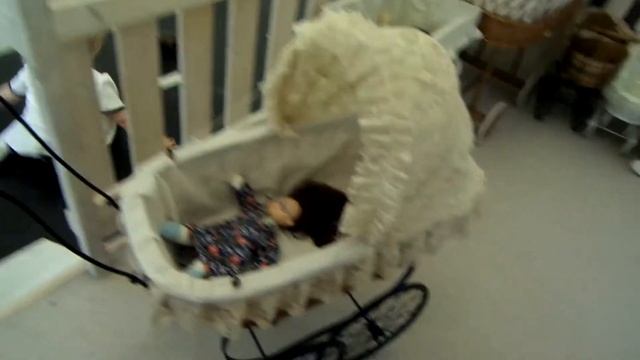 Василиса в игровой комнате на дне рождения у Макара. смотреть онлайн