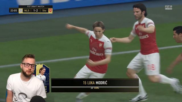 Unreal 193 FUT Draft, and 84+ TOTW SBC! FIFA 19 on PS4