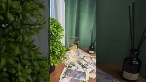 МУЧАЕТ ЕГО ??? что же…??? #таро#shorts