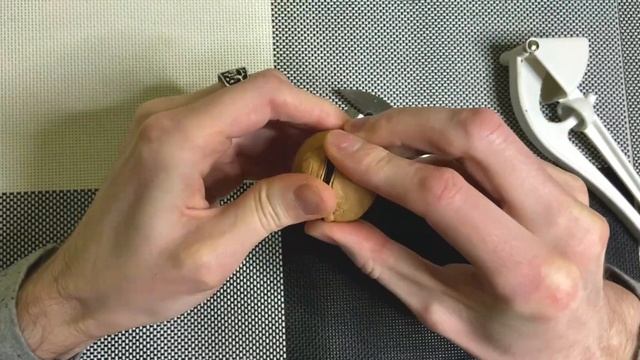 Как расколоть самый крепкий орешек!