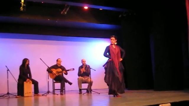 Luna por Medio Flamenco - Alegrías смотреть онлайн