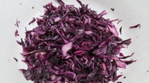 Салат из краснокочанной капусты