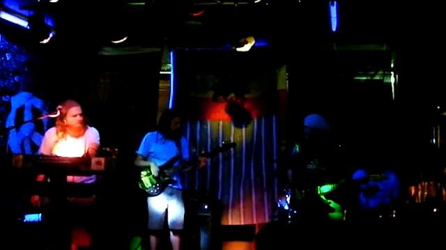 The Prisoners Live at Cozzy's смотреть онлайн