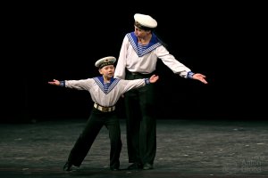 "Пляска юных моряков", Ансамбль "Школьные годы. "Dance of Young Sailors", Ensemble "School Years.