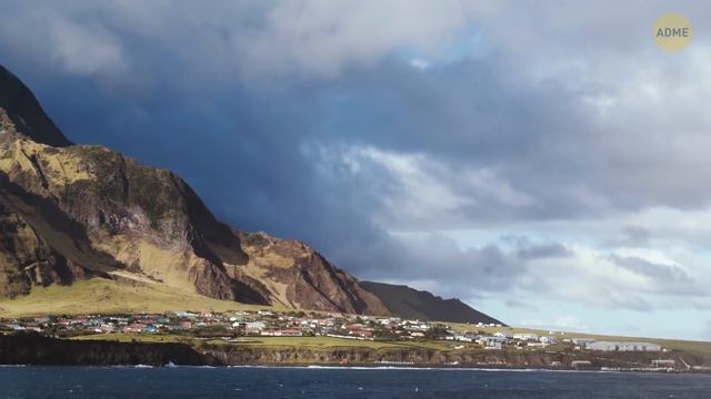 В этом уникальном месте столько соли, что из нее построили целый отель смотреть онлайн