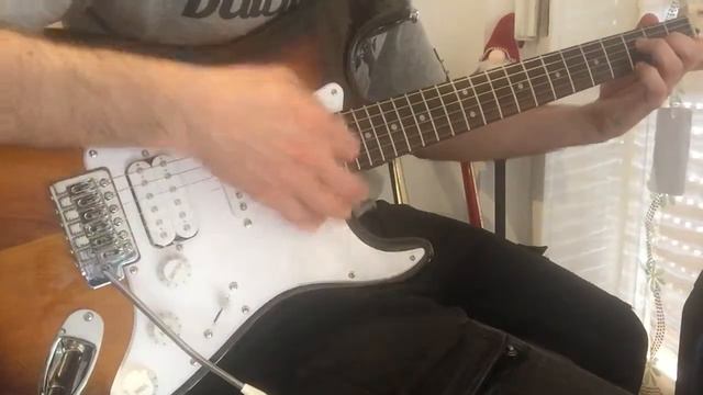 Squier Stratocaster Bullet Strat смотреть онлайн