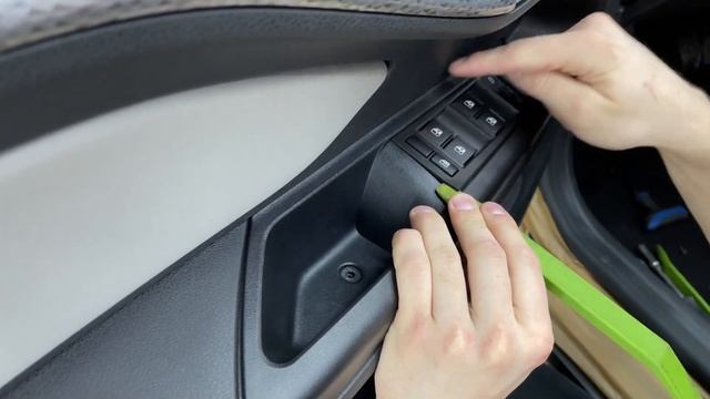 Lada Vesta - инструкция по разборке дверей смотреть онлайн