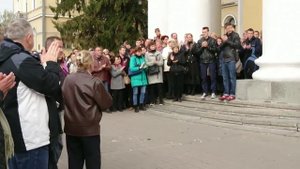 ЛЮДИ ПОПРОЩАЛИСЬ С АКТРИСОЙ МАРИНОЙ ПОПЛАВСКОЙ