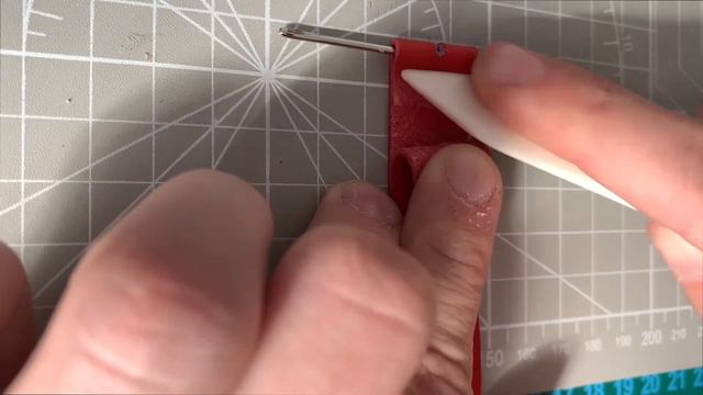 Ремешок для часов из кожи / making a watch strap from leather.