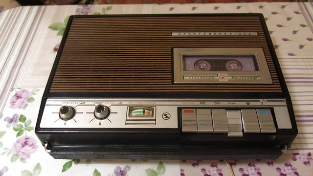 Электроника 302 1981 год  У Н Ч на транзисторах!