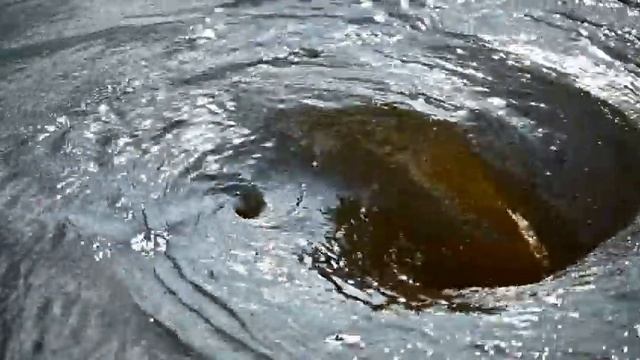 Nikon Z6 + Sigma 105mm 1:2.8 DG Macro HSM. Тест видео 1080p 120fps. Водовороты на реке Ранова. смотреть онлайн