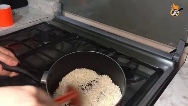 Arroz Rojo/Mexican Red Rice смотреть онлайн