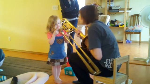 Fiona plays trombone step 5 смотреть онлайн