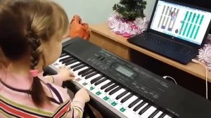 Soft Mozart Recital: Svetlana (5) plays Ёлочка Е. Тиличеевой