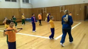 Ушу. Тренировка.  Нунчаки.  Детская группа.