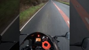Honda CBR 929 vs Yamaha R1 Big Bang