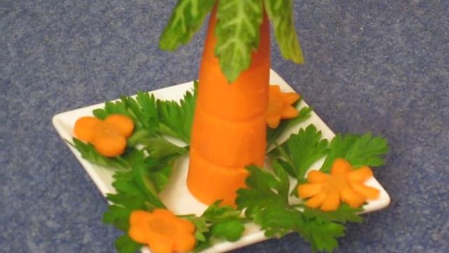 Украшение блюда "Пальма" из моркови и огурца.AVI смотреть онлайн