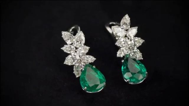СЕРЬГИ ИЗ БЕЛОГО ЗОЛОТА С БРИЛЛИАНТАМИ И ЧИСТЕЙШИМИ ИЗУМРУДАМИ В ЮВЕЛИРНОМ МАГАЗИНЕ АЛМАЗ!