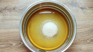 Варенье из черноплодной рябины с вишневыми листьями
