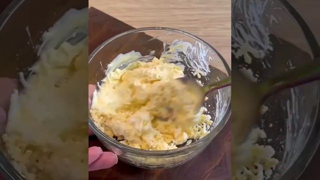Закуска со шпротами