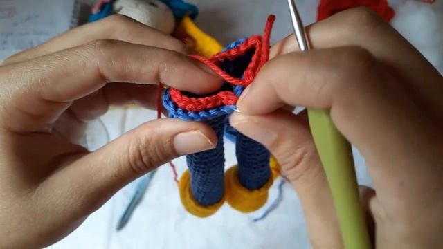 Boneca coraline amigurumi parte 2 (corpo). смотреть онлайн