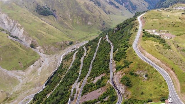 Грузия. Georgia. Жинвальское водохранилище. Ганиси. განისი.