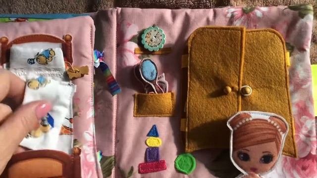 Развивающая книжка 7 для девочки своими руками Из ткани и фетра. Розвиваюча книжечка7 для дівчинки