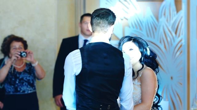 Dansul mirilor Julia & Alpar (CHIC Dance Studio) смотреть онлайн