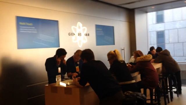 Часть 1. Поиски владельца потерянного iPhone 5. Поход в Apple Store и в Vodafone. смотреть онлайн