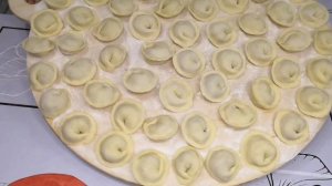 Сытный и вкусный суп с пельменями / Дюшпере