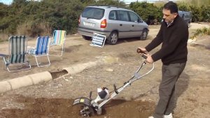 Культивация почвы мультисистемой Stihl MM 55