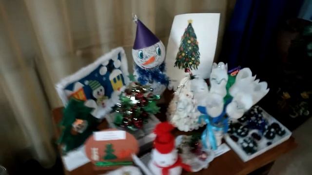 Какие поделки приносят в сад. Ёлки и снеговики. Новогодние поделки своими руками. Kate BY. смотреть онлайн