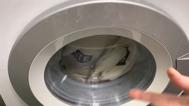 ПУХОВИК КАК ПОДУШКИ СТИРАЮ , ЧТОБЫ НЕ ЛЕЗ ПУХ смотреть онлайн