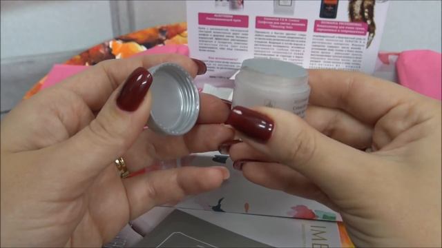 Коробочки ОСЕНИ. NewBeautyBox и НОВЫЙ СЕРВИС ROYAL Samples смотреть онлайн