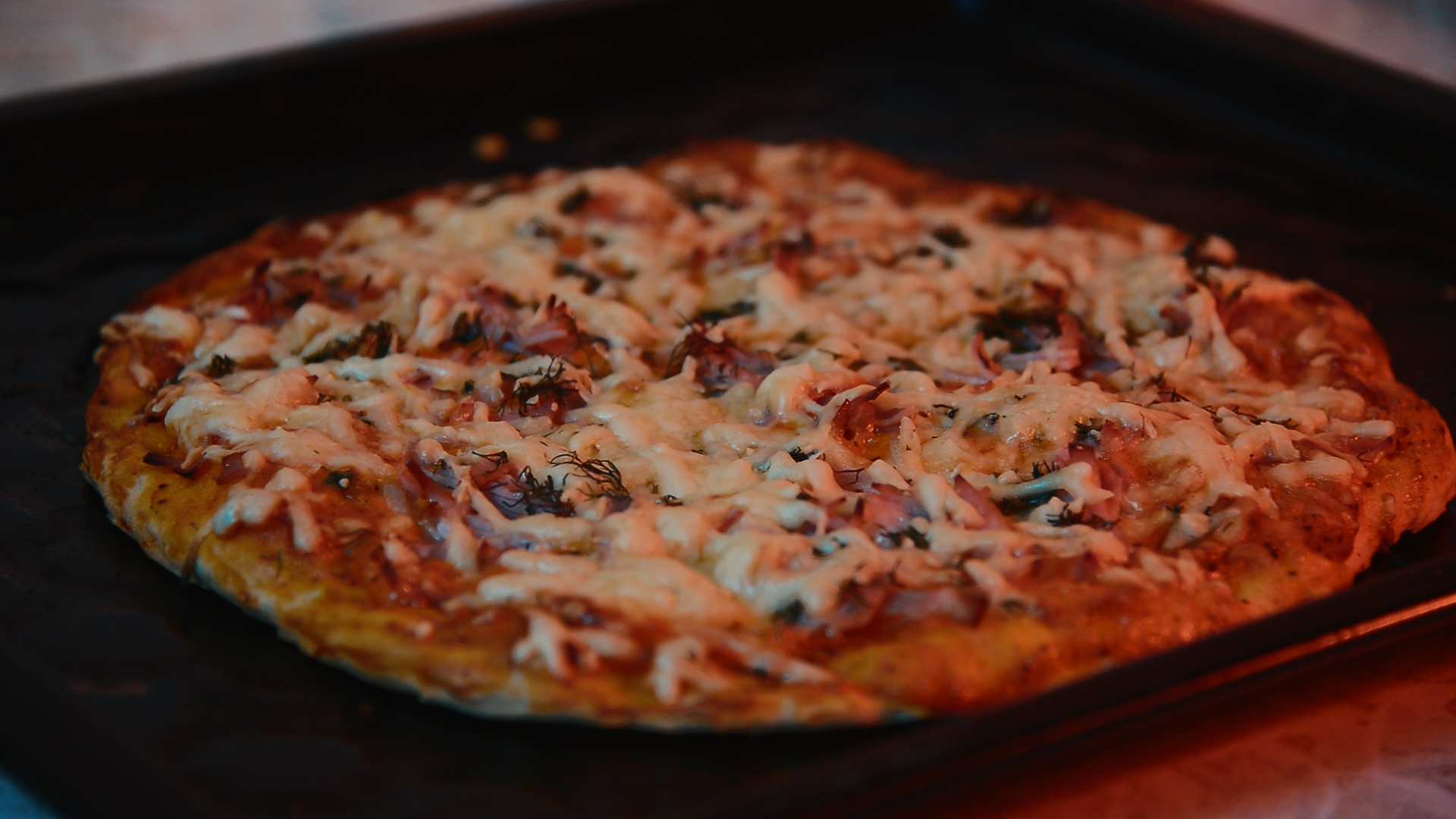 рецепт домашней пиццы без дрожжей в духовке с колбасой и сыром фото 39