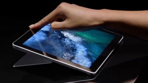 Microsoft представила планшет Surface Go