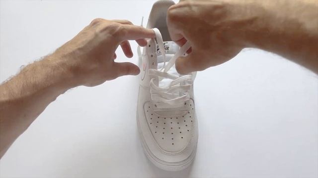 How to lace Nike Air Force 1 LOOSELY | (WORKS FOR LONG LACES) смотреть онлайн