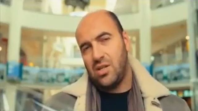 Один подарок для главной женщины и три РАЗНЫХ подарка для трех неглавных женщин