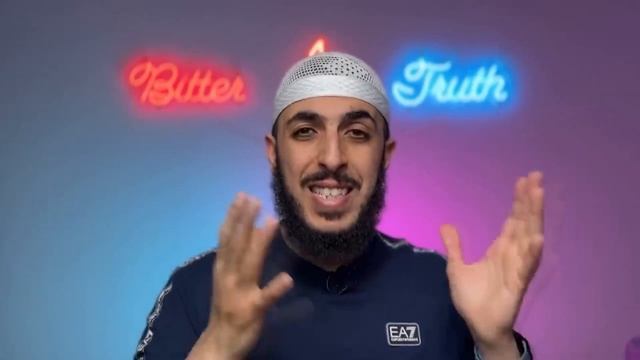 Мужик надел НИКАБ на сцене / Ali Dawah смотреть онлайн