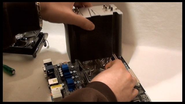 Cooler Master Hyper 412S CPU Cooler AMD socket AM3/AM3+/FM1 Installation смотреть онлайн