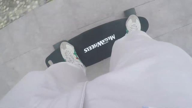 Megawheels Electric Skateboard Controlled Through Gravity Sensor—— GS01 смотреть онлайн