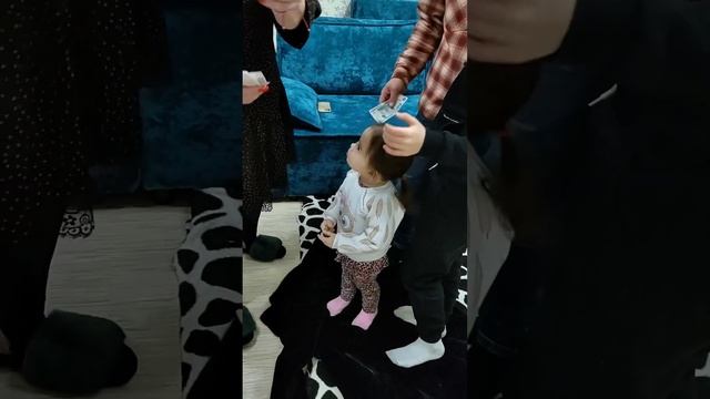 Открывайте сундучки, доставайте пятачки )
